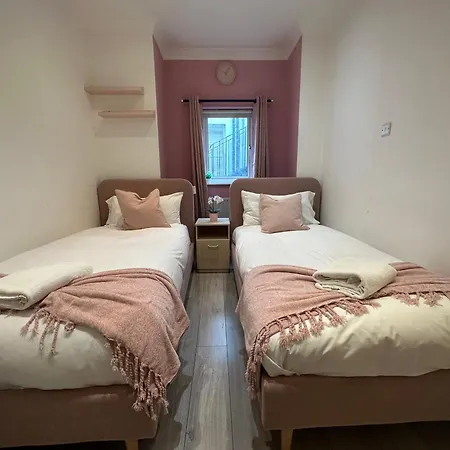 Apartamento Stunning Flats Edgware Road Central London